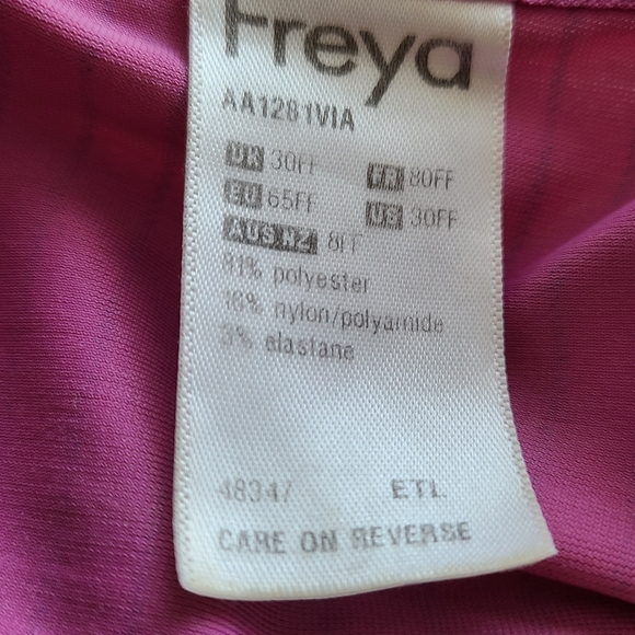 Freya Deco Underwired Moulded Plunge Bra (UK: 30FF) - Picture 9 of 9